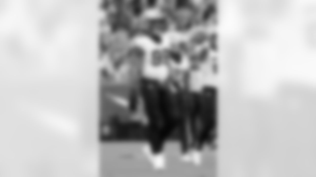 Check out the game action photos from the New Orleans Saints game against the Chicago Bears for Week 7 of the 2025 NFL season on Oct. 19, 2025 at Soldier Field.