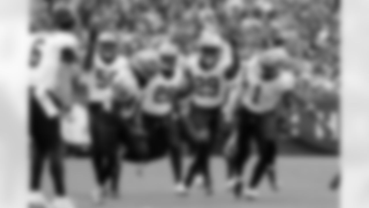 Check out the game action photos from the New Orleans Saints game against the Chicago Bears for Week 7 of the 2025 NFL season on Oct. 19, 2025 at Soldier Field.