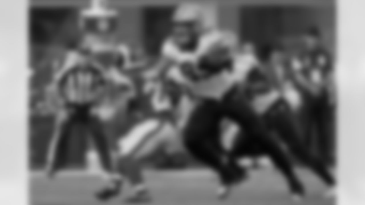 Check out the game action photos from the New Orleans Saints game against the Los Angeles Rams for Week 9 of the 2025 NFL season on Nov. 2, 2025 at SoFi Stadium.