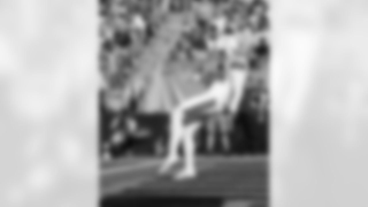 Check out the game action photos from the New Orleans Saints game against the Carolina Panthers for Week 10 of the 2025 NFL season on Nov. 9, 2025 at Bank of America Stadium.