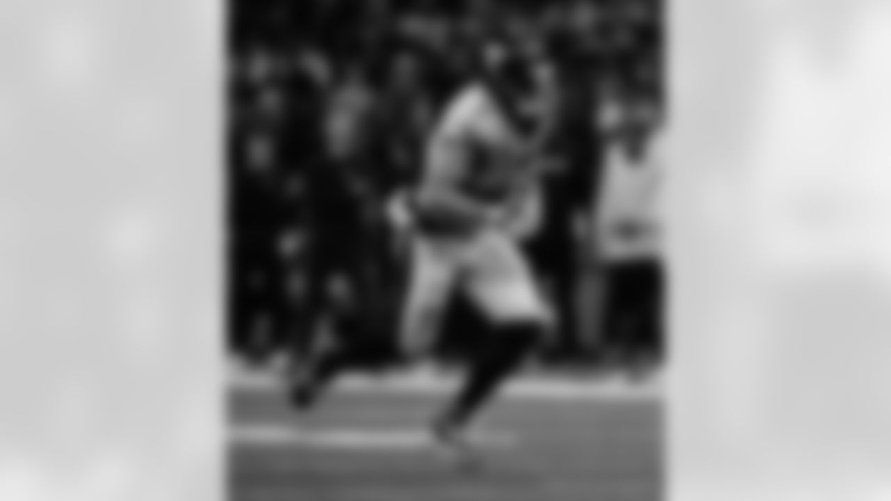 Check out the game action photos from the New Orleans Saints game against the New York Jets for Week 16 of the 2025 NFL season on Dec. 21, 2025 at the Caesars Superdome.