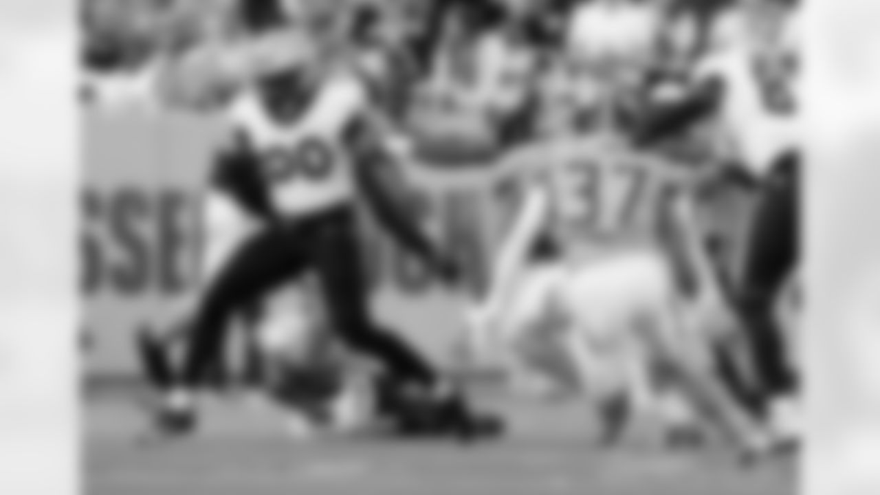 Check out the game action photos from the New Orleans Saints game against the Tennessee Titans for Week 17 of the 2025 NFL season on Dec. 28, 2025 at Nissan Stadium.