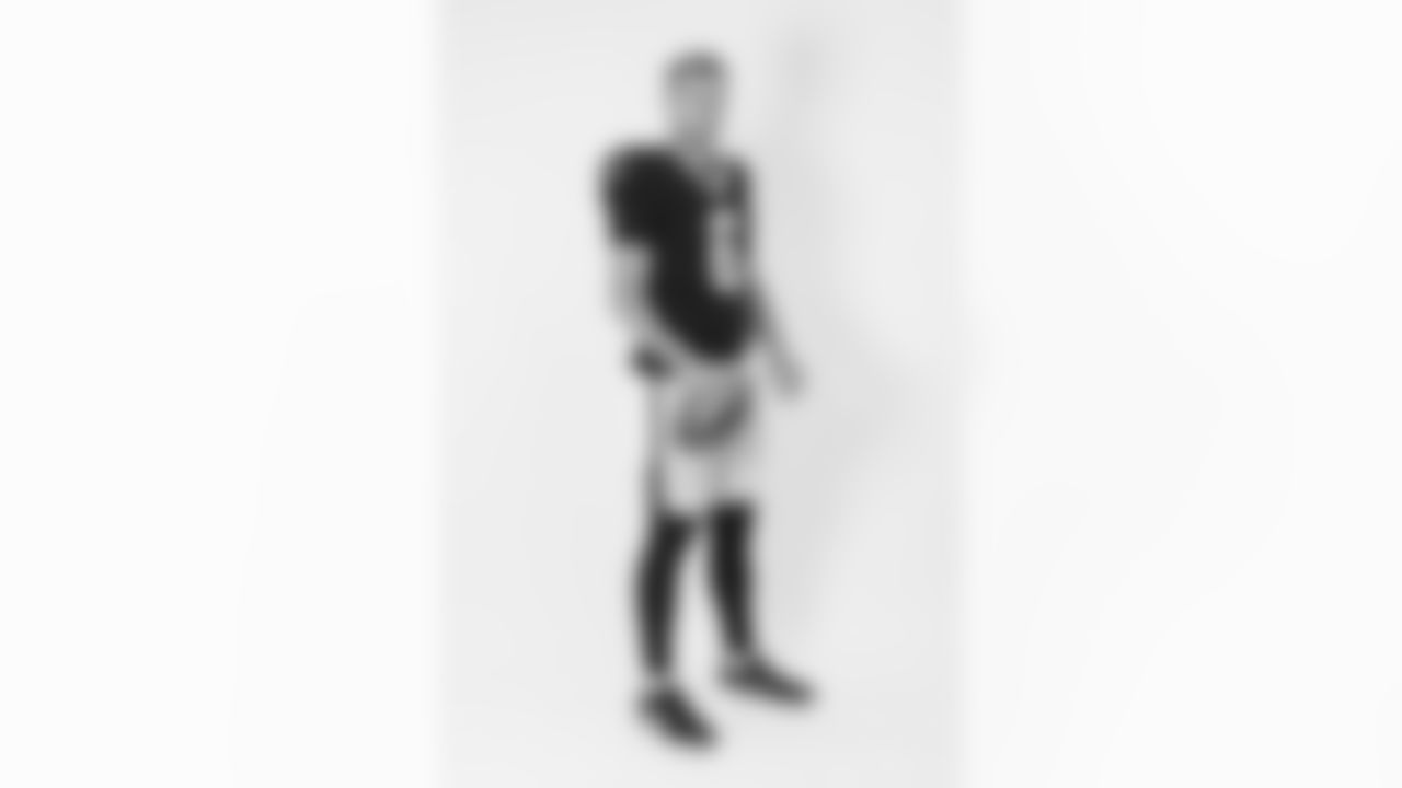 New Orleans Saints quarterback Tyler Shough (6) poses for a portrait during the NFLPA Rookie Premiere on Saturday, May 17, 2025 in Thousand Oaks, Calif. (Ben Liebenberg/NFL)