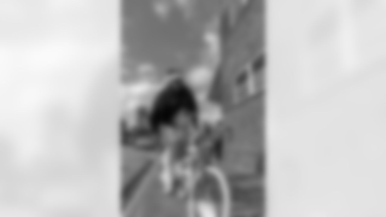 New Orleans Saints defensive tackle Davon Godchaux hosted a holiday bike giveaway on Saturday, Dec. 20, 2025 in Plaquemine, Louisiana, providing children with bicycles to celebrate Christmas and spread holiday cheer in the community.