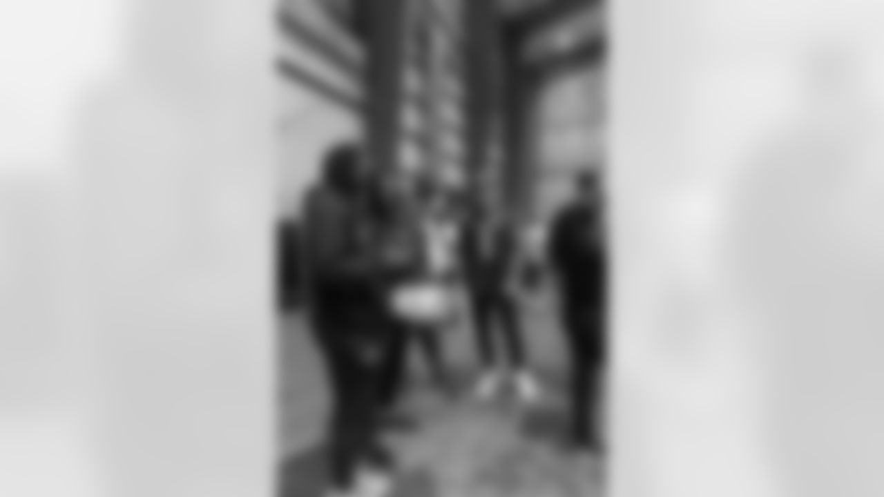 New Orleans Saints head coach Kellen Moore and Saints players welcomed the Paris Musketeers to the Ochsner Sports Performance Center on Saturday, November 22, 2025.