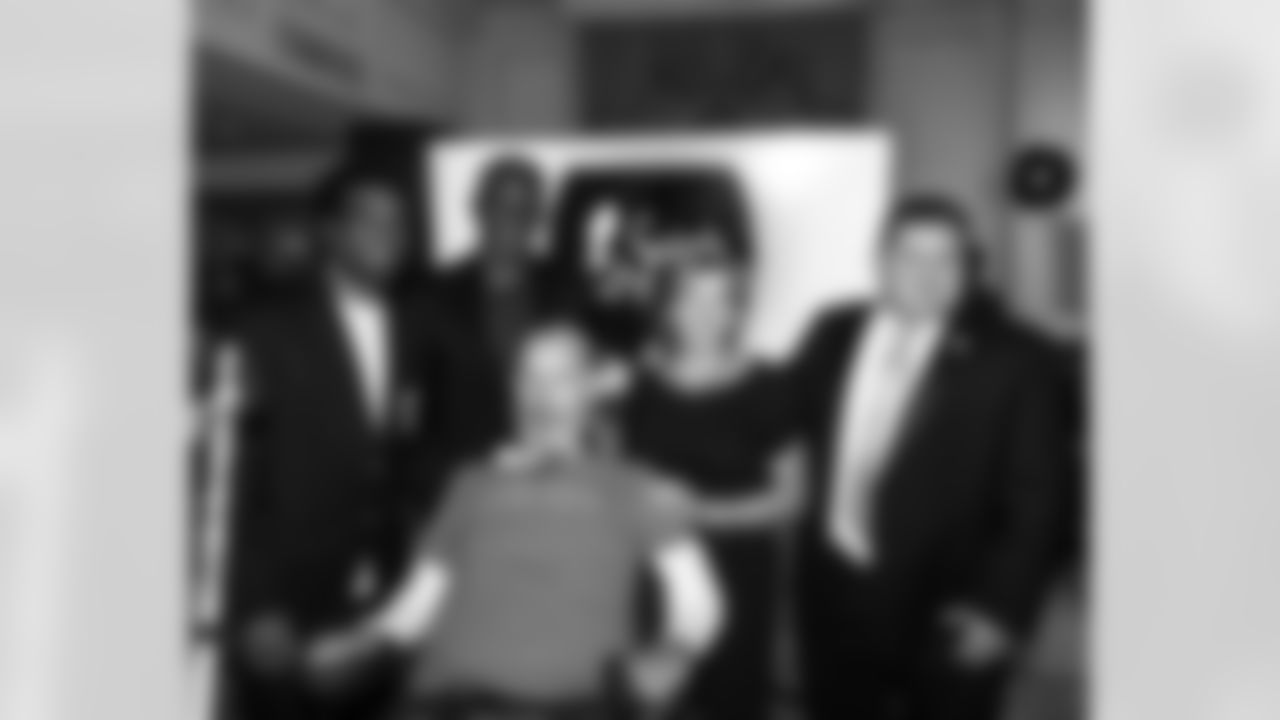 The New Orleans Saints honored Tracy Porter and Brett Maxie as the newest members inducted into the Saints Hall of Fame during a luncheon held on Friday, Dec. 12, 2025. Additionally, the late Ed Daniels was honored with the Joe Gemelli "Fleur de Lis" Award, and Steve Gleason received the inaugural Saints Hall of Fame Courage Award.