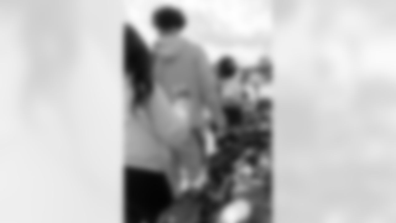 Chris Olave and The Olave Family Foundation volunteered with Lighthouse Nola and Second Harvest Food Bank for their Thanksgiving turkey drive through on Nov. 25, 2025.