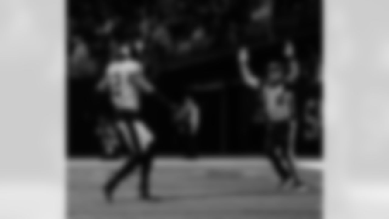 WR Chris Olave (12) scores a touchdown during the New Orleans Saints game against the New York Jets for Week 16 of the 2025 NFL season on Dec. 21, 2025 at the Caesars Superdome.