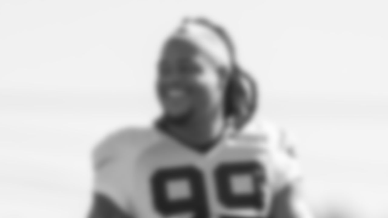 Check out the faces of your New Orleans Saints players who take the field during the 2025 NFL season for the Black and Gold.
Chase Young, DE #99