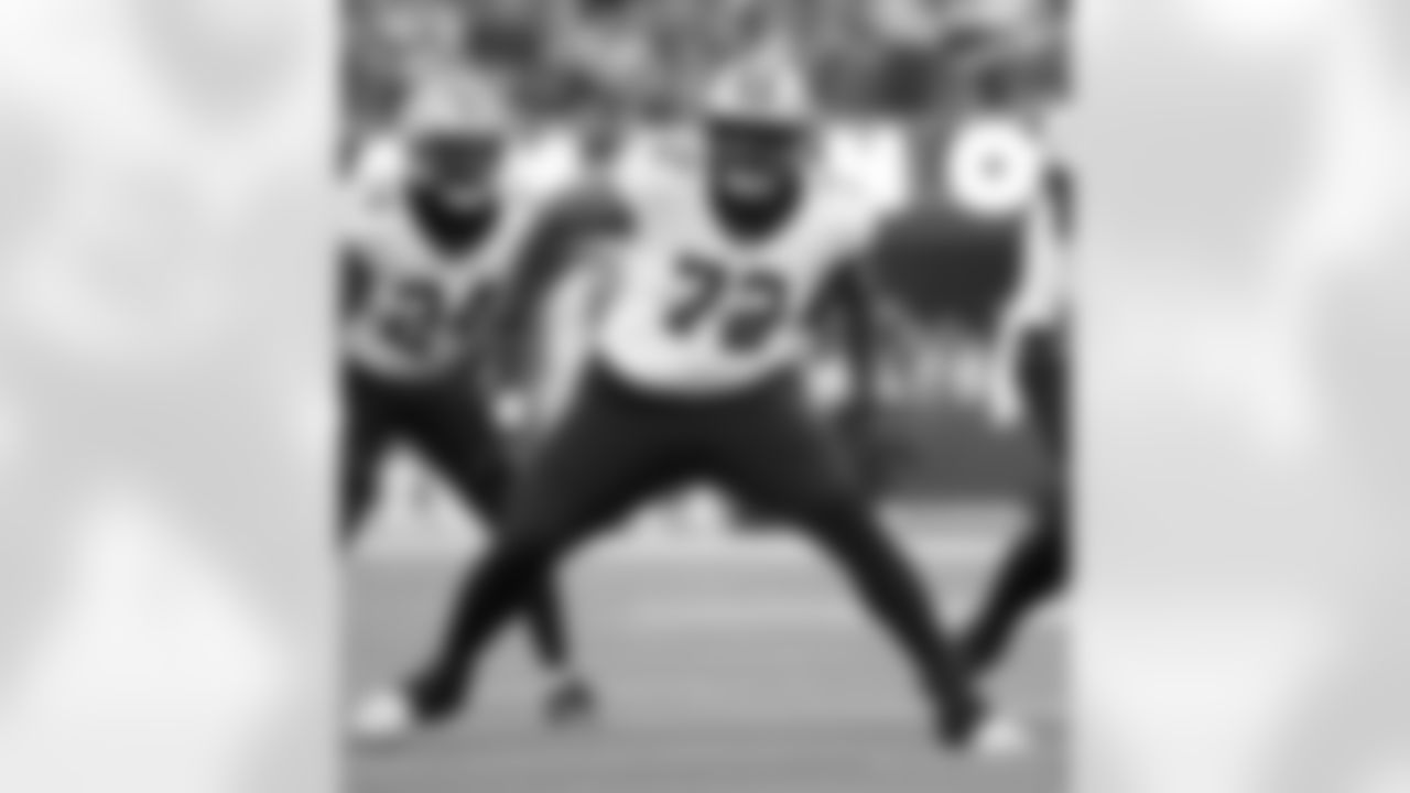 Check out the game action photos from the New Orleans Saints game against the Los Angeles Rams for Week 9 of the 2025 NFL season on Nov. 2, 2025 at SoFi Stadium.