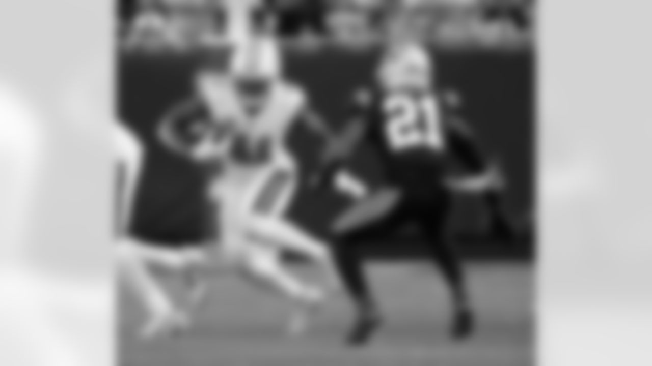 LB Alvin Kamara (41) carries during the New Orleans Saints game against the Carolina Panthers for Week 10 of the 2025 NFL season on Nov. 9, 2025 at Bank of America  Stadium.