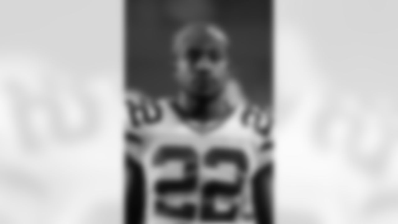 New Orleans Saints announced that they have re-signed defensive back Shemar Jean-Charles on Monday, April 15, 2024. Check out Shemar in action with the New Orleans Saints, San Francisco 49ers, and Green Bay Packers during his NFL career.