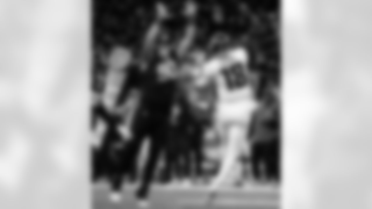 DT Bryan Bresee (90) tries to block the pass during the New Orleans Saints game against the Atlanta Falcons for Week 12 of the 2025 NFL season on Nov. 23, 2025 at the Caesars Superdome.