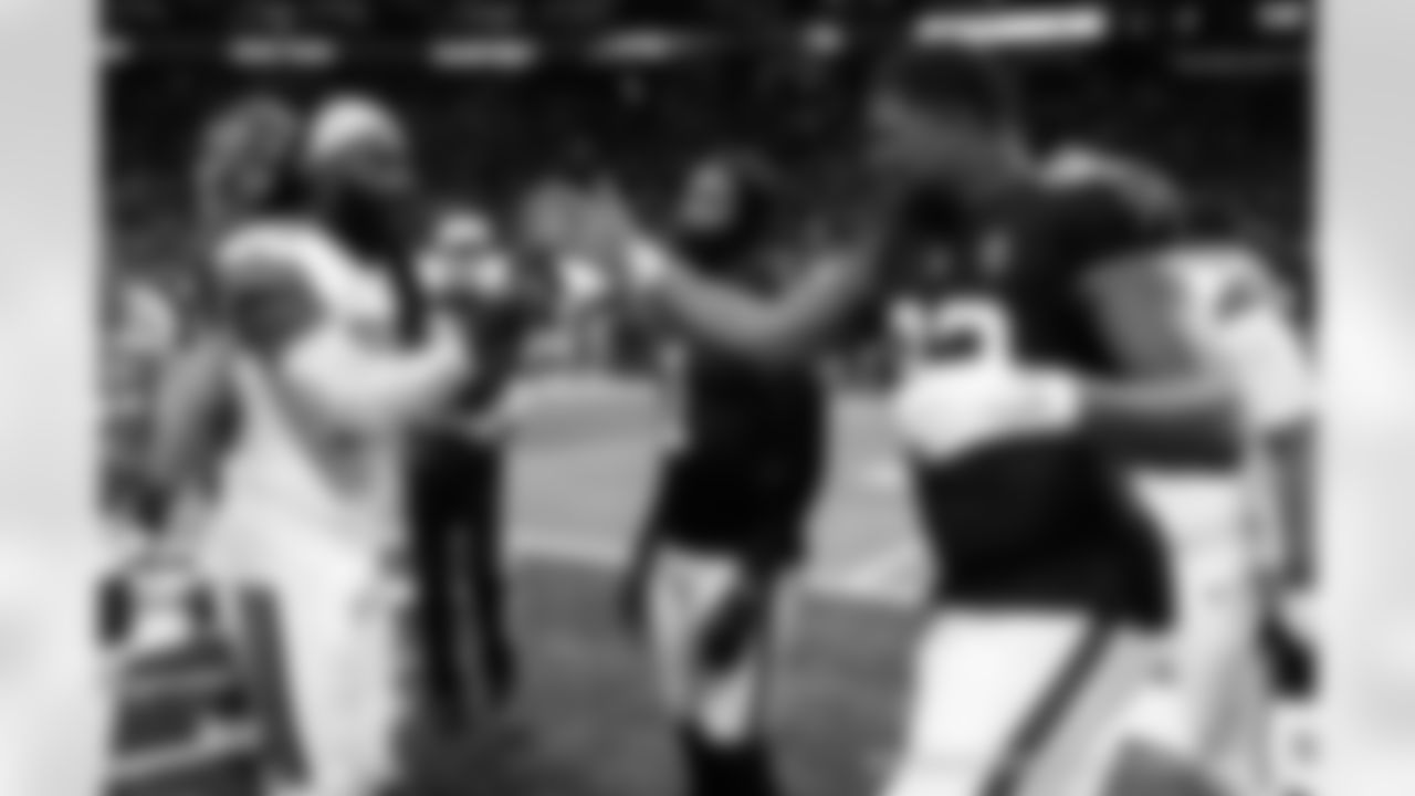 Check out the pregame warm-ups from the New Orleans Saints game against the Atlanta Falcons in Week 12 of the 2023 NFL season.