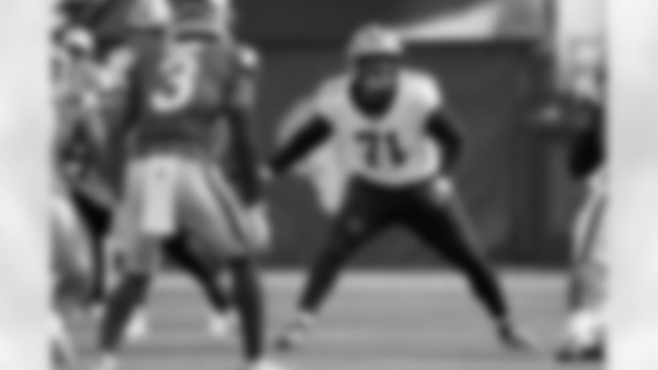 Check out the game action photos from the New Orleans Saints game against the Los Angeles Rams for Week 9 of the 2025 NFL season on Nov. 2, 2025 at SoFi Stadium.