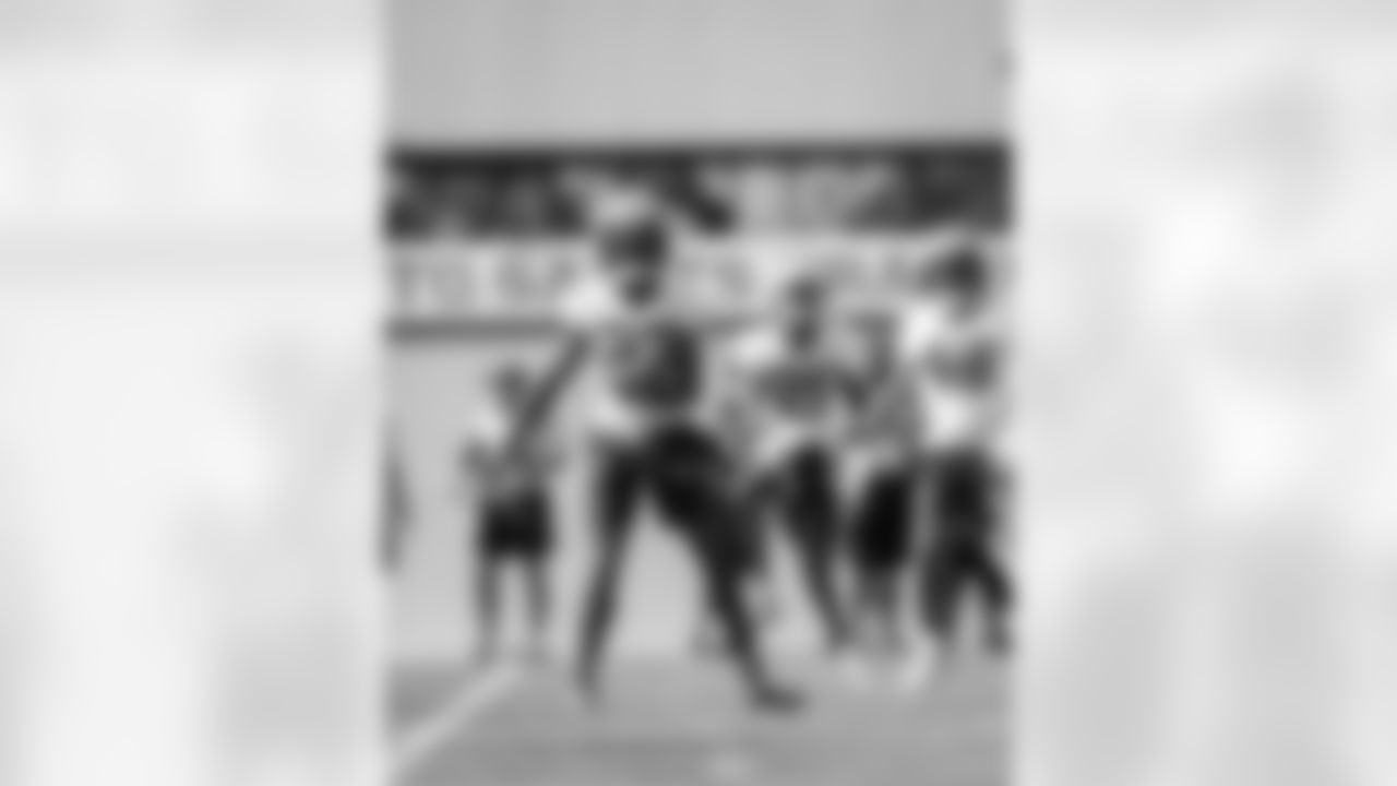 Full coverage of the New Orleans Saints workouts during 2025 Training Camp presented by Rouses Markets at the Ochsner Sports Performance Center on Sunday, July 27.