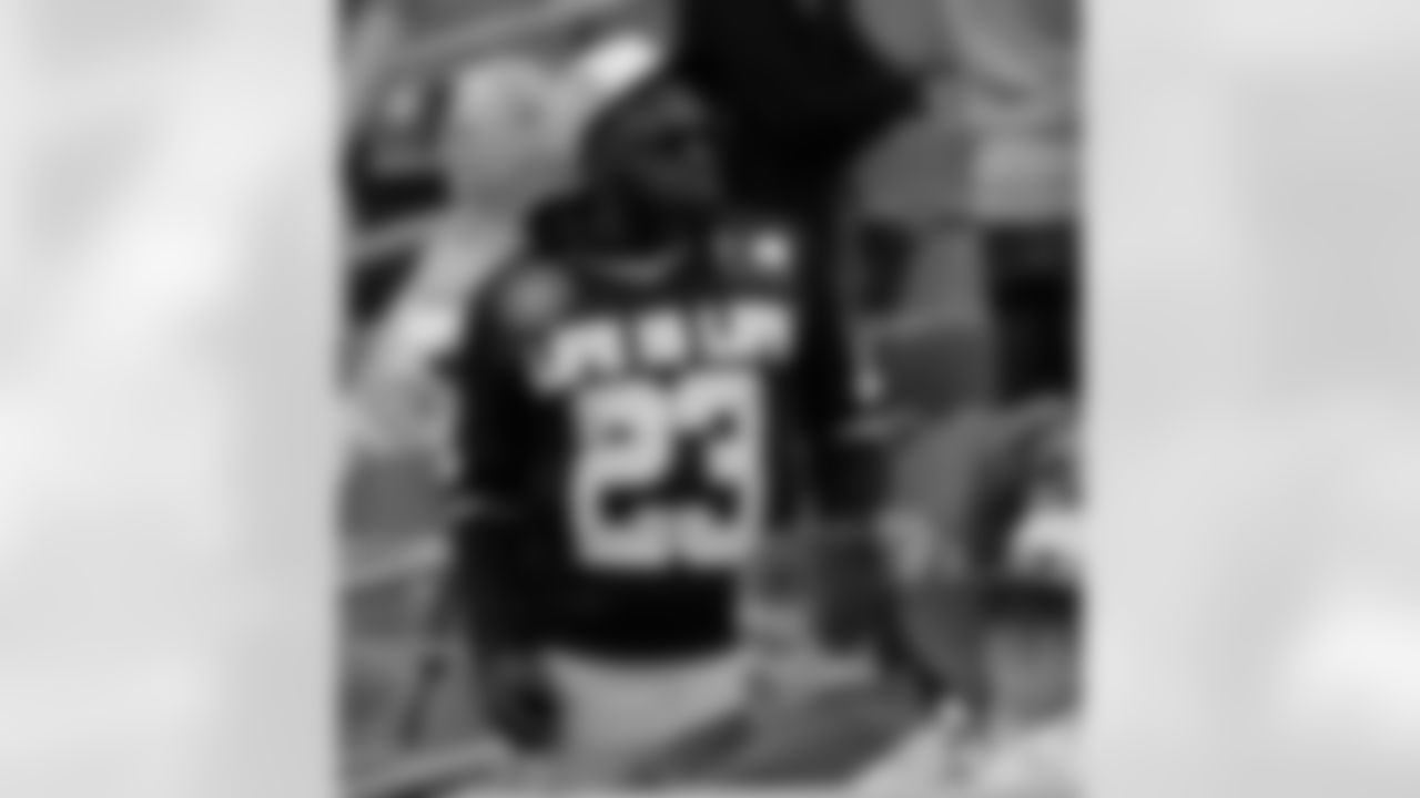 Check out the fan photos from the New Orleans Saints game against the Tennessee Titans for Week 17 of the 2025 NFL season on Dec. 28, 2025 at Nissan Stadium.