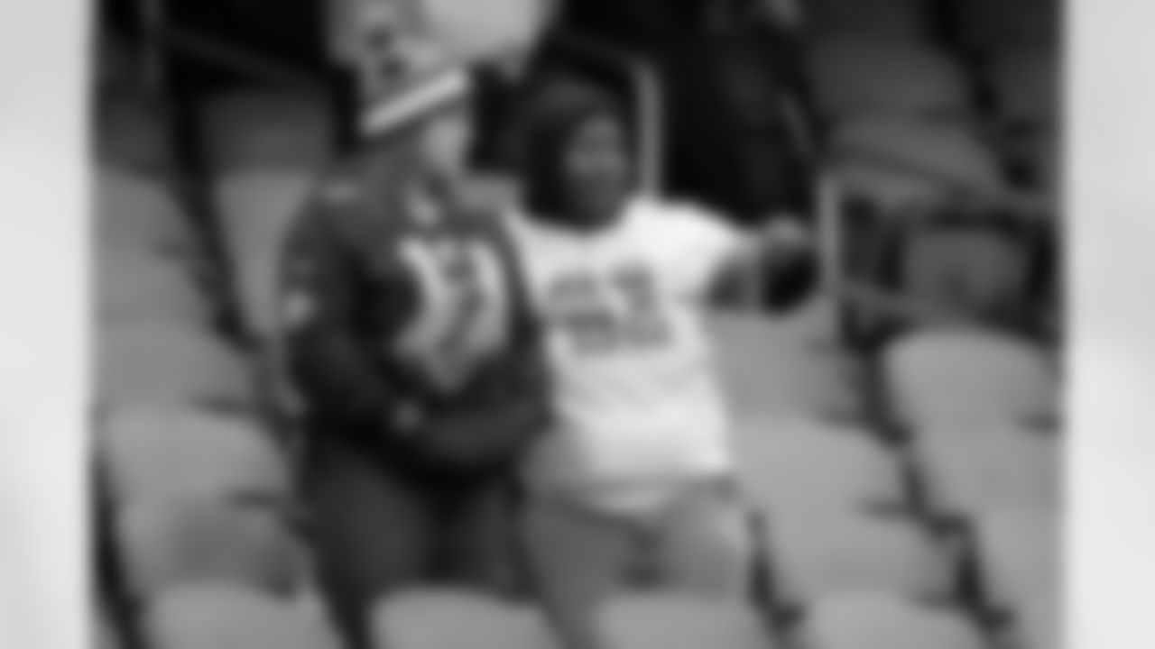 Check out the fan photos from the New Orleans Saints game against the Chicago Bears for Week 7 of the 2025 NFL season on Oct. 19, 2025 at Soldier Field.