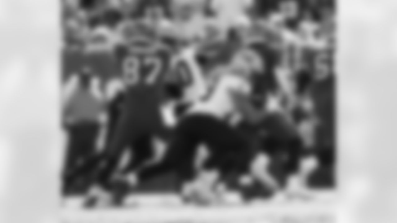 DE Chase Young (99) makes a tackle during the New Orleans Saints game against the Tampa Bay Buccaneers for Week 18 of the 2024 NFL Season on Jan. 5, 2025 at Raymond James Stadium.