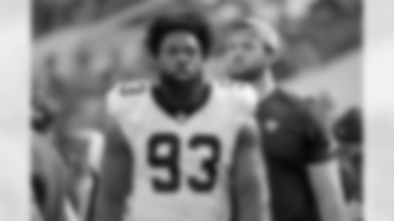 Check out the game action photos from the New Orleans Saints game against the Los Angeles Rams for Week 9 of the 2025 NFL season on Nov. 2, 2025 at SoFi Stadium.