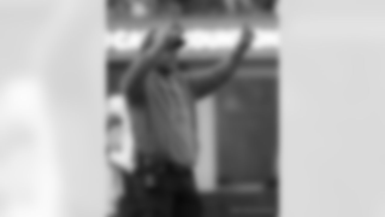 Check out the game action photos from the New Orleans Saints game against the Los Angeles Rams for Week 9 of the 2025 NFL season on Nov. 2, 2025 at SoFi Stadium.