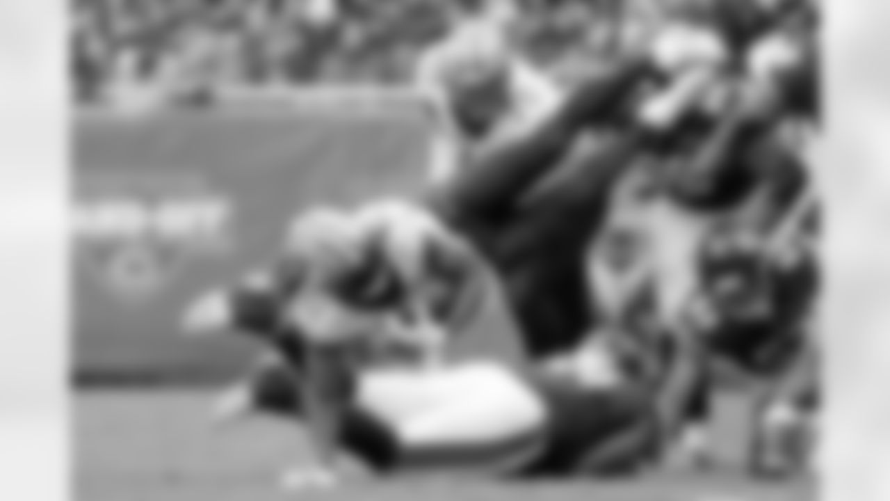 Check out the game action photos from the New Orleans Saints game against the Chicago Bears for Week 7 of the 2025 NFL season on Oct. 19, 2025 at Soldier Field.