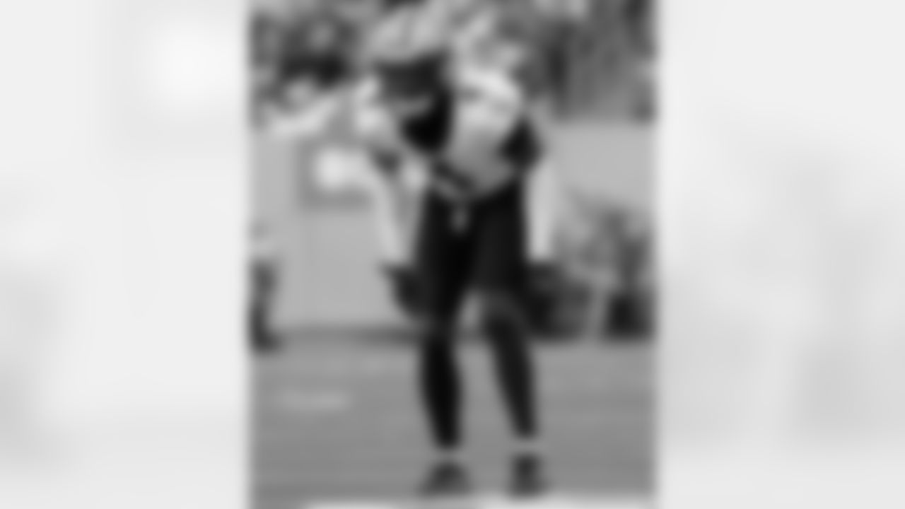 Check out the game action photos from the New Orleans Saints game against the Tennessee Titans for Week 17 of the 2025 NFL season on Dec. 28, 2025 at Nissan Stadium.