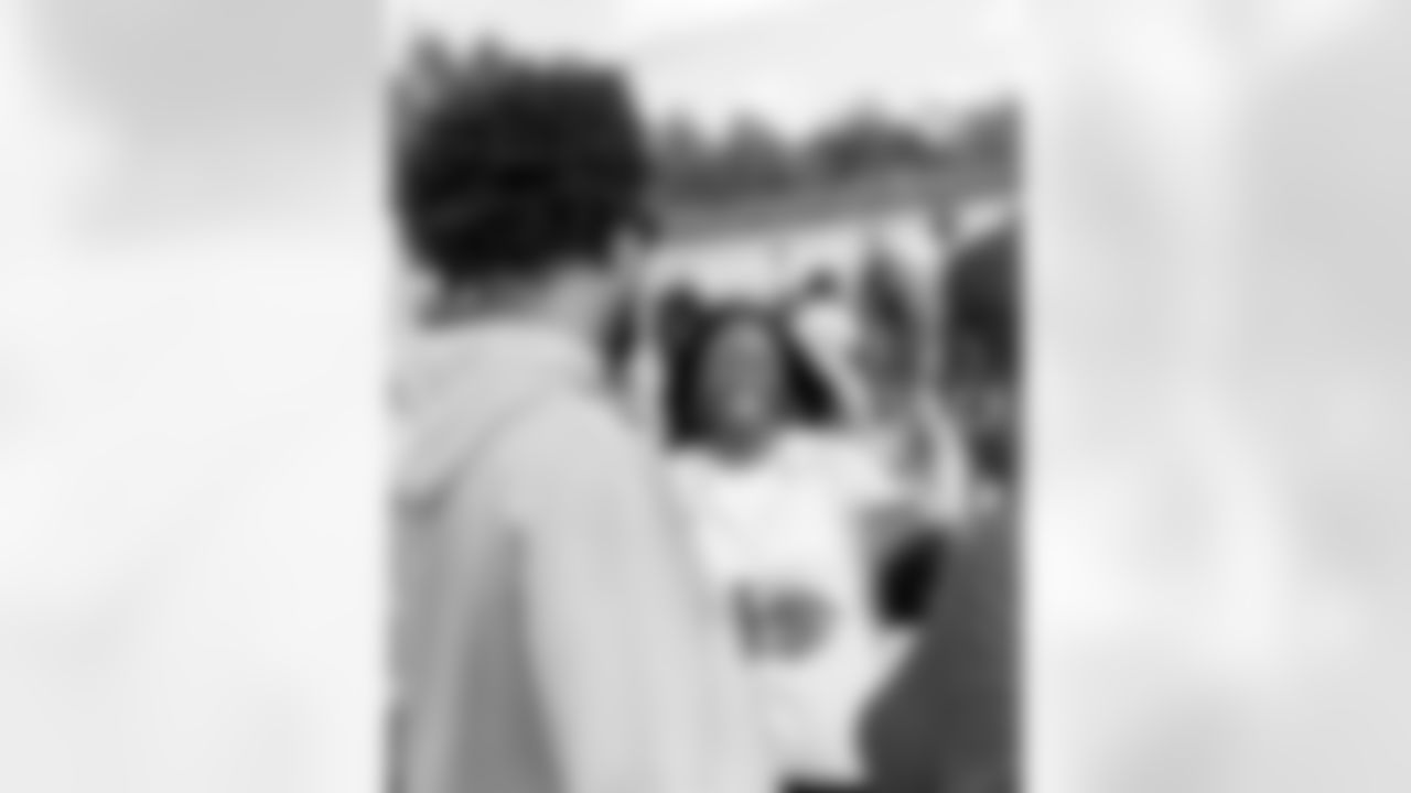 Chris Olave and The Olave Family Foundation volunteered with Lighthouse Nola and Second Harvest Food Bank for their Thanksgiving turkey drive through on Nov. 25, 2025.