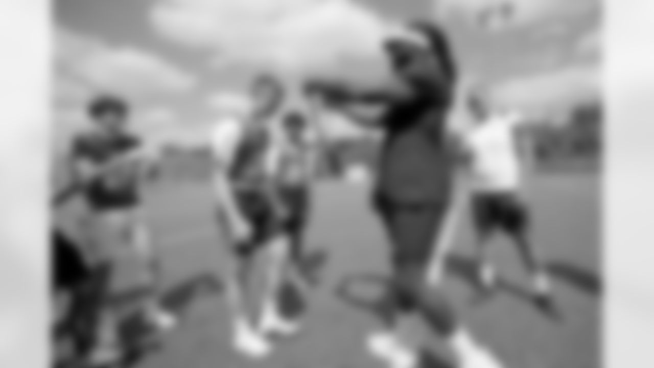 New Orleans Saints linebacker Demario Davis joined young athletes for a Play Football Experience and Flag Football clinic in Paris, France on Saturday, July 12, 2025.