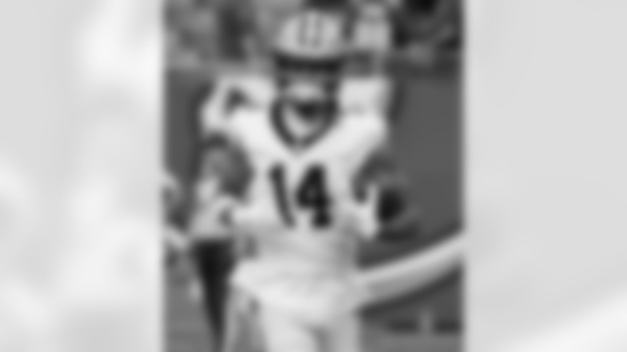 Check out the pregame photos from the New Orleans Saints game against the Tampa Bay Buccaneers for Week 14 of the 2025 NFL season on Dec. 7, 2025 at Raymond James Stadium.