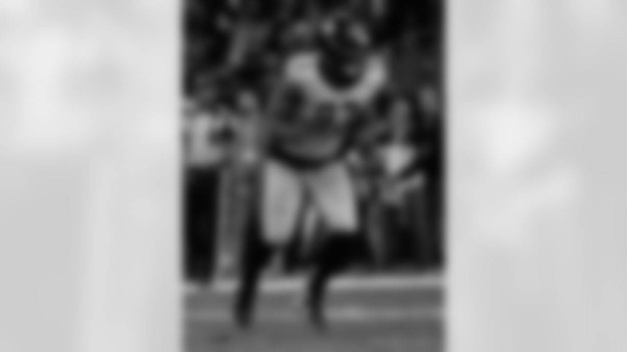 Check out the game action photos from the New Orleans Saints game against the New York Jets for Week 16 of the 2025 NFL season on Dec. 21, 2025 at the Caesars Superdome.