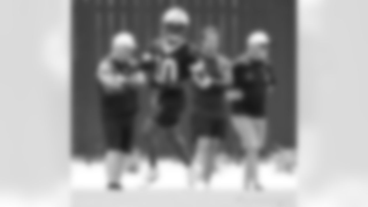 New Orleans Saints players participate in Day 2 of 2025 Saints Minicamp at the Ochsner Sports Performance Center on Wednesday, June 11, 2025.