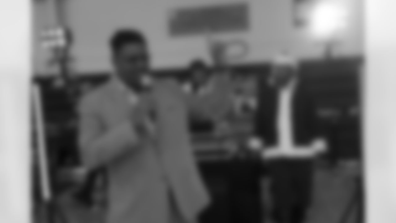 New Orleans Saints safety Justin Reid and his foundation JReid InDeed hosted his "Just-In-Time for the Holidays" community event at the Giving Hope Community Center. Reid spent the evening giving back to local families, spreading holiday cheer and supporting the community through gifts and engagement ahead of the holiday season.