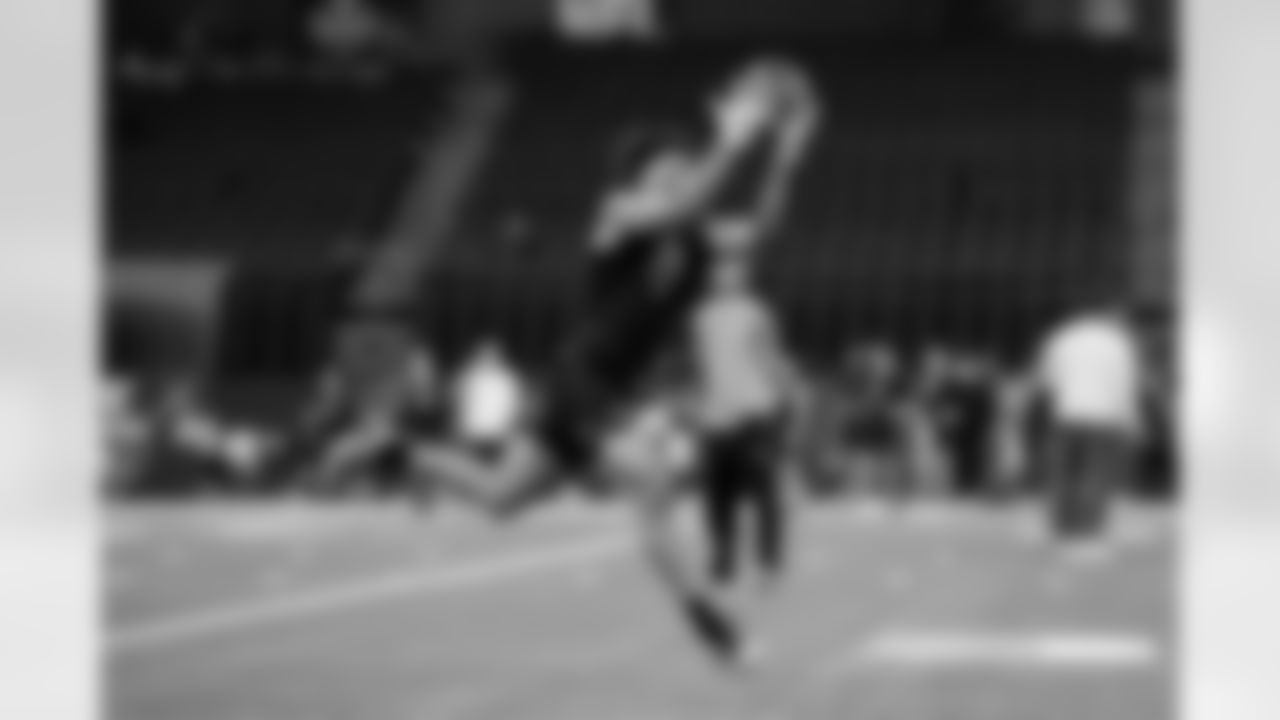 Washington wide receiver Denzel Boston (08) participates in a drill during the 2026 NFL Scouting Combine on Saturday, February 28, 2026 in Indianapolis, Indiana.