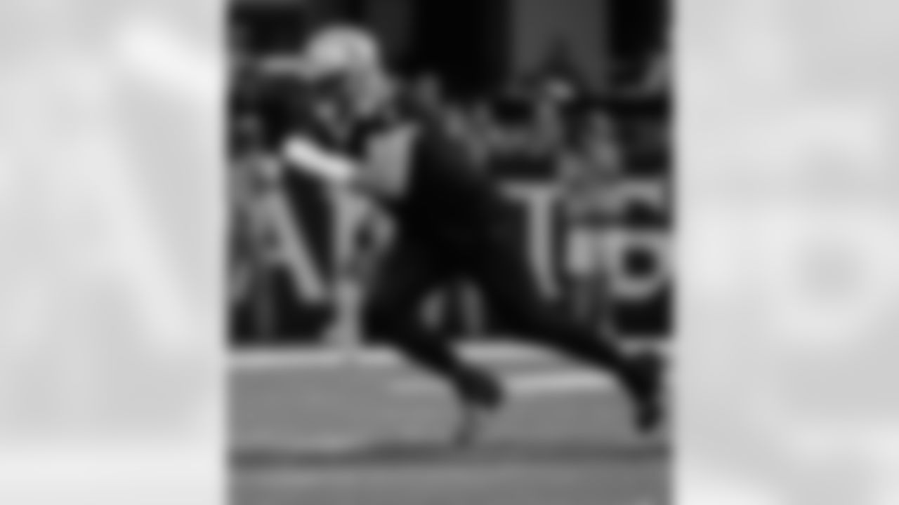 DT Bryan Bresee (90) runs during the New Orleans Saints game against the New England Patriots for Week 6 of the 2025 NFL season on October 12, 2025 at Caesars Superdome.