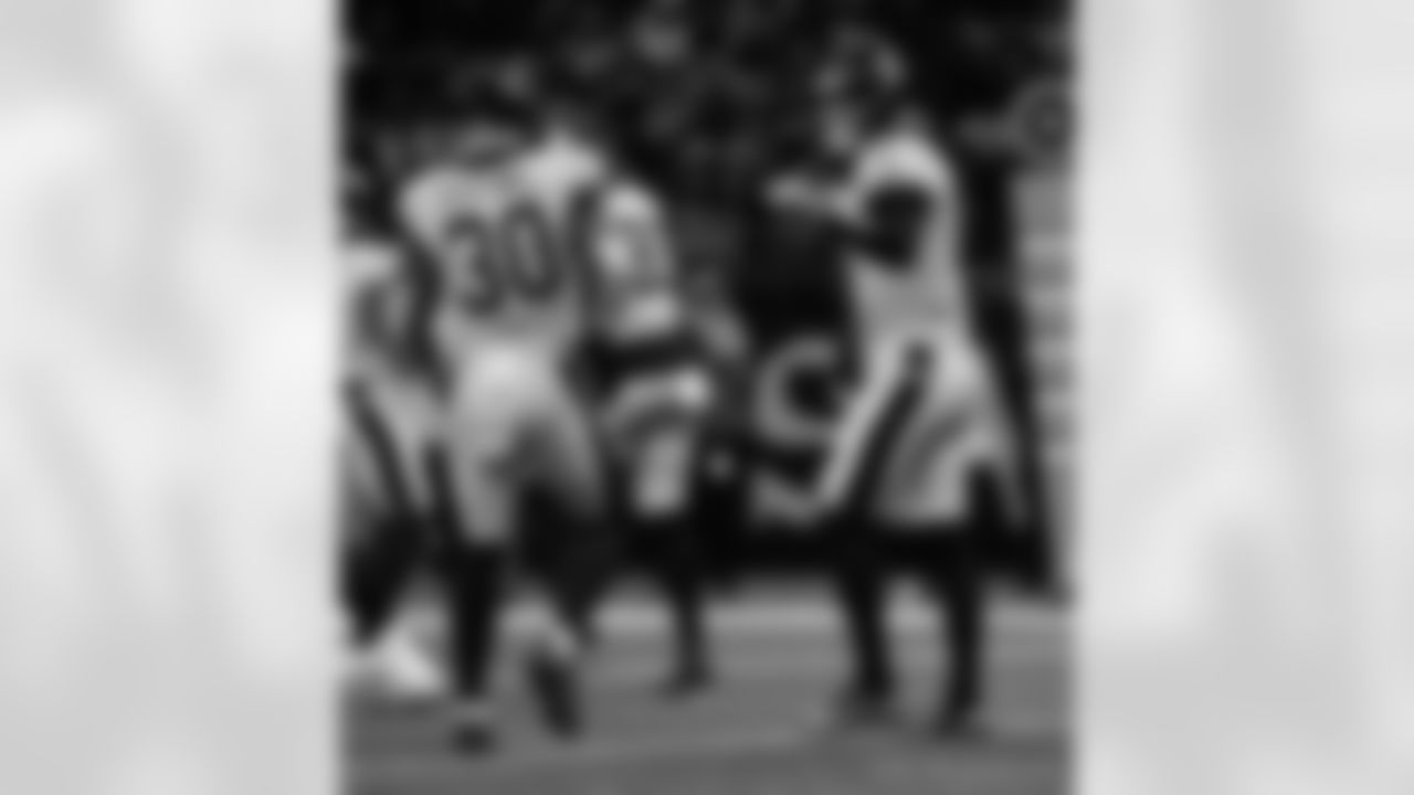 Check out the game action photos from the New Orleans Saints game against the New York Jets for Week 16 of the 2025 NFL season on Dec. 21, 2025 at the Caesars Superdome.