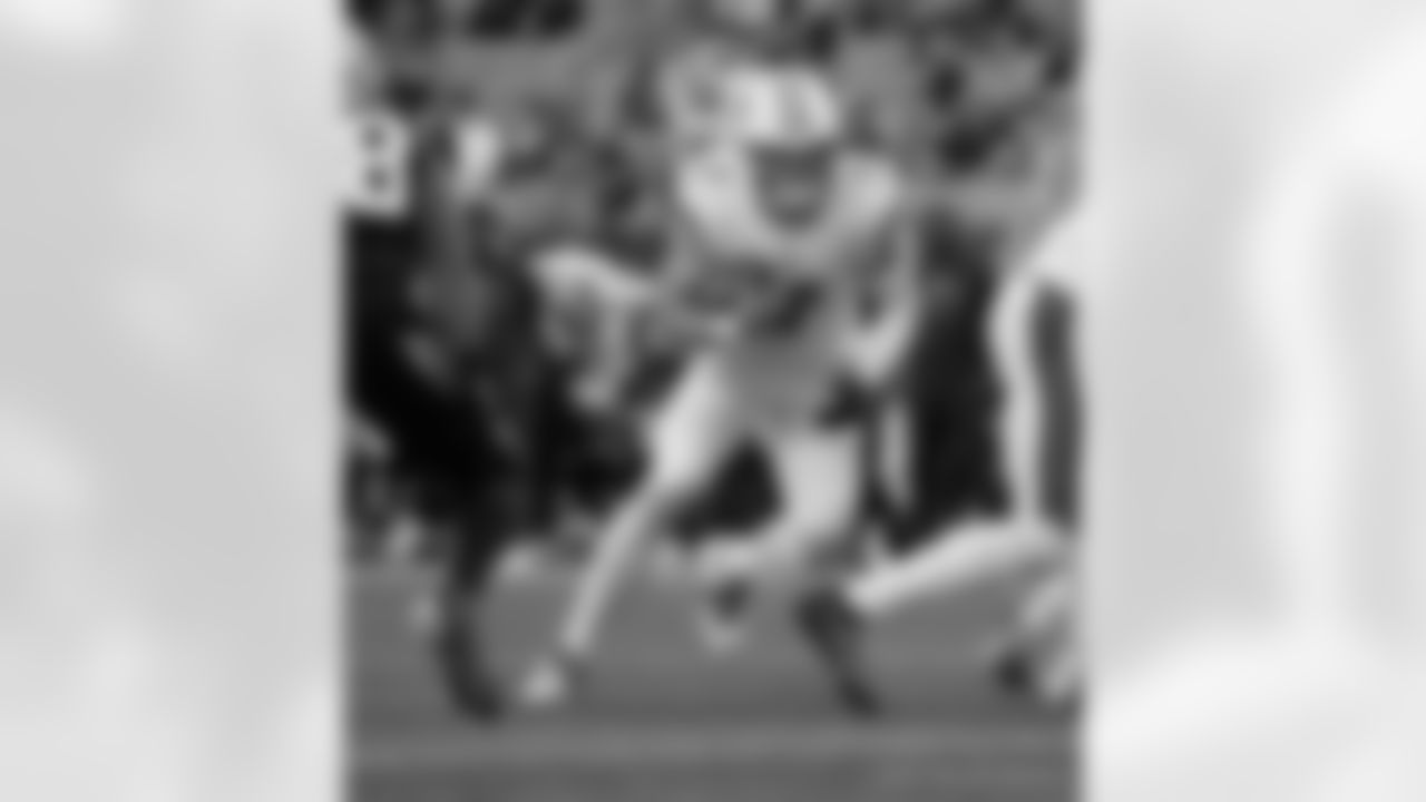 Check out the game action photos from the New Orleans Saints game against the Carolina Panthers for Week 10 of the 2025 NFL season on Nov. 9, 2025 at Bank of America Stadium.