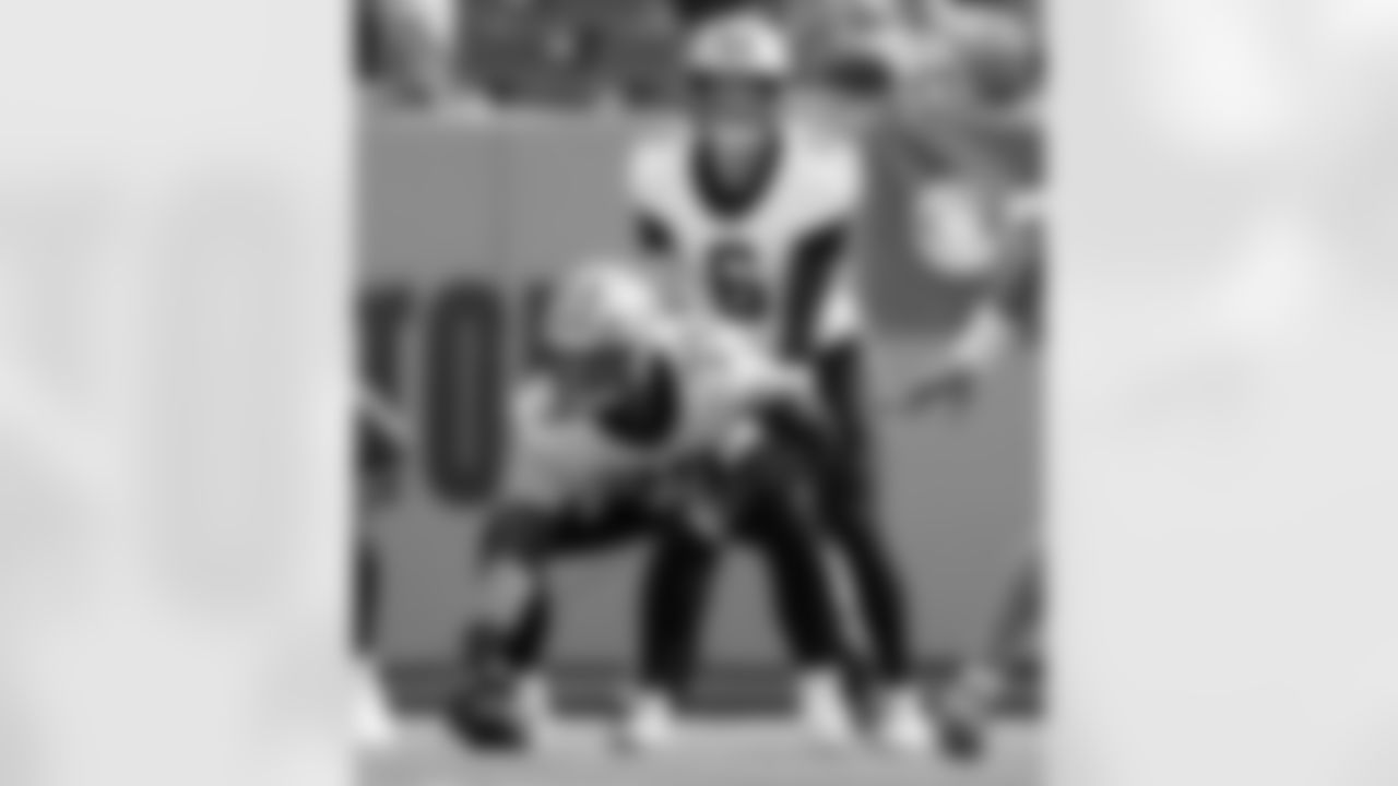 Check out the game action photos from the New Orleans Saints game against the Tennessee Titans for Week 17 of the 2025 NFL season on Dec. 28, 2025 at Nissan Stadium.