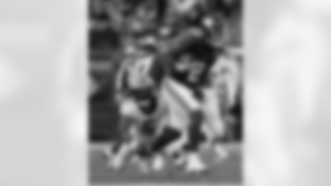 DB Will Harris (5) makes a tackle during the New Orleans Saints game against the New York Giants for Week 14 of the 2024 NFL Season on Dec. 8, 2024 at MetLife Stadium.