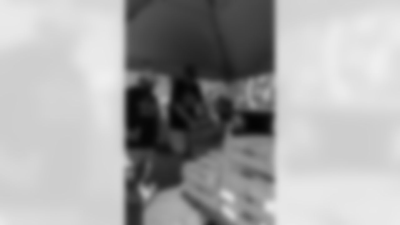 The New Orleans Saints Cheer Krewe and Gumbo joined Sysco New Orleans to distribute meals at their annual Thanksgiving food drive on Sunday, Nov. 16, 2025.