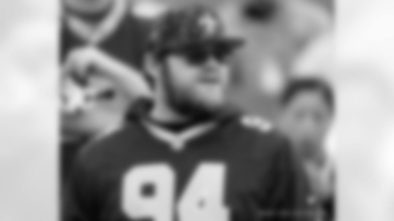 Check out the fan photos from the New Orleans Saints game against the Tennessee Titans for Week 17 of the 2025 NFL season on Dec. 28, 2025 at Nissan Stadium.