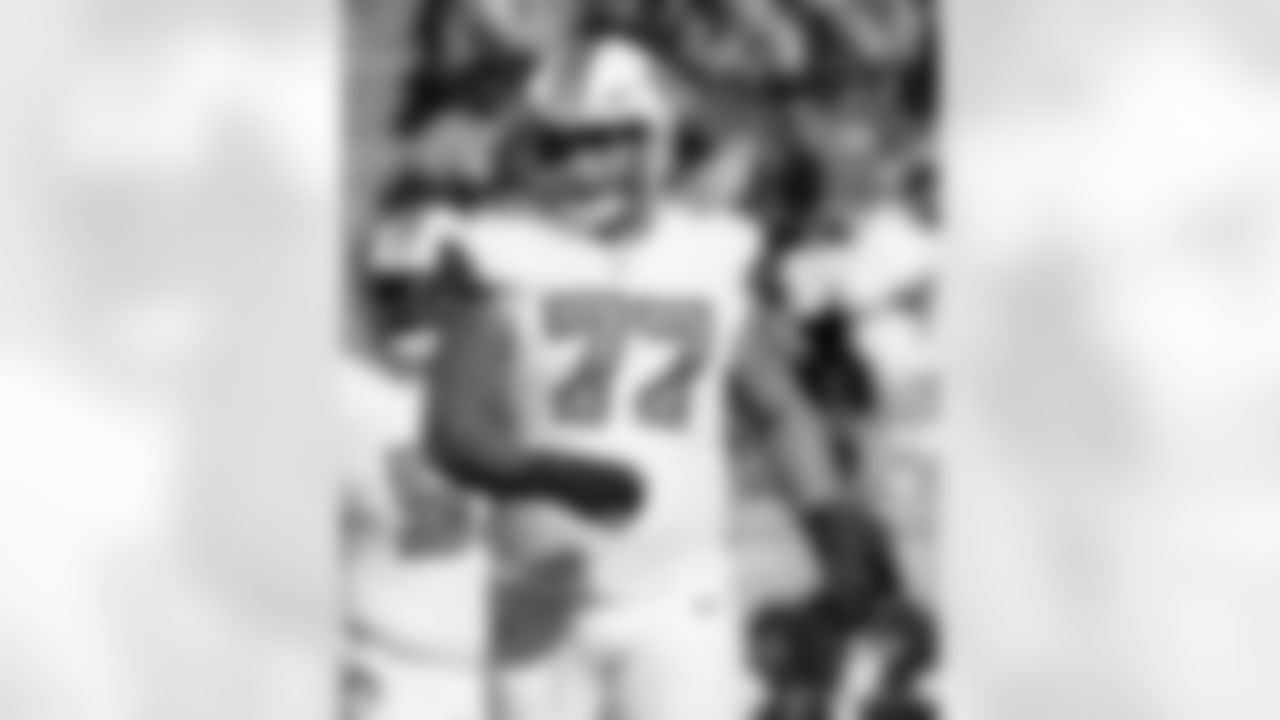 Check out the game action photos from the New Orleans Saints game against the Carolina Panthers for Week 10 of the 2025 NFL season on Nov. 9, 2025 at Bank of America Stadium.