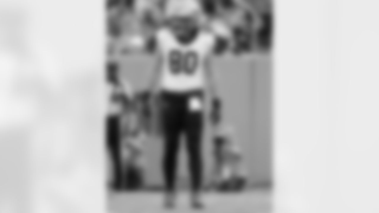 Check out the game action photos from the New Orleans Saints game against the Tennessee Titans for Week 17 of the 2025 NFL season on Dec. 28, 2025 at Nissan Stadium.