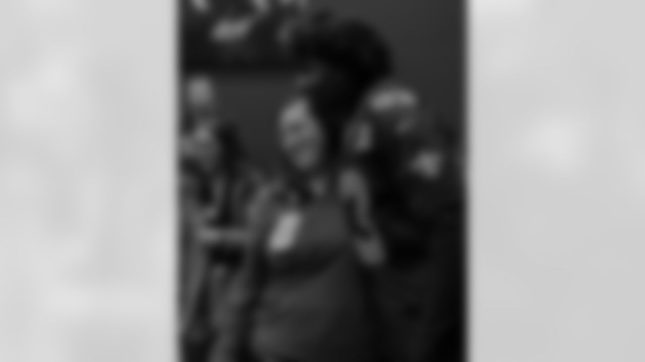 New Orleans Saints head athletic trainer Shone Gipson and tight end Juwan Johnson hosted an Athletic Trainers of the Week banquet for Ochsner Andrews Orthopedics & Sports Medicine, which included a tour of the Ochsner Sports Performance Center on January 28, 2026.