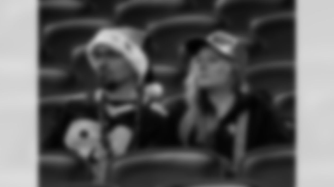 Check out the fan photos from the New Orleans Saints game against the New York Jets for Week 16 of the 2025 NFL season on Dec. 21, 2025 at the Caesars Superdome.