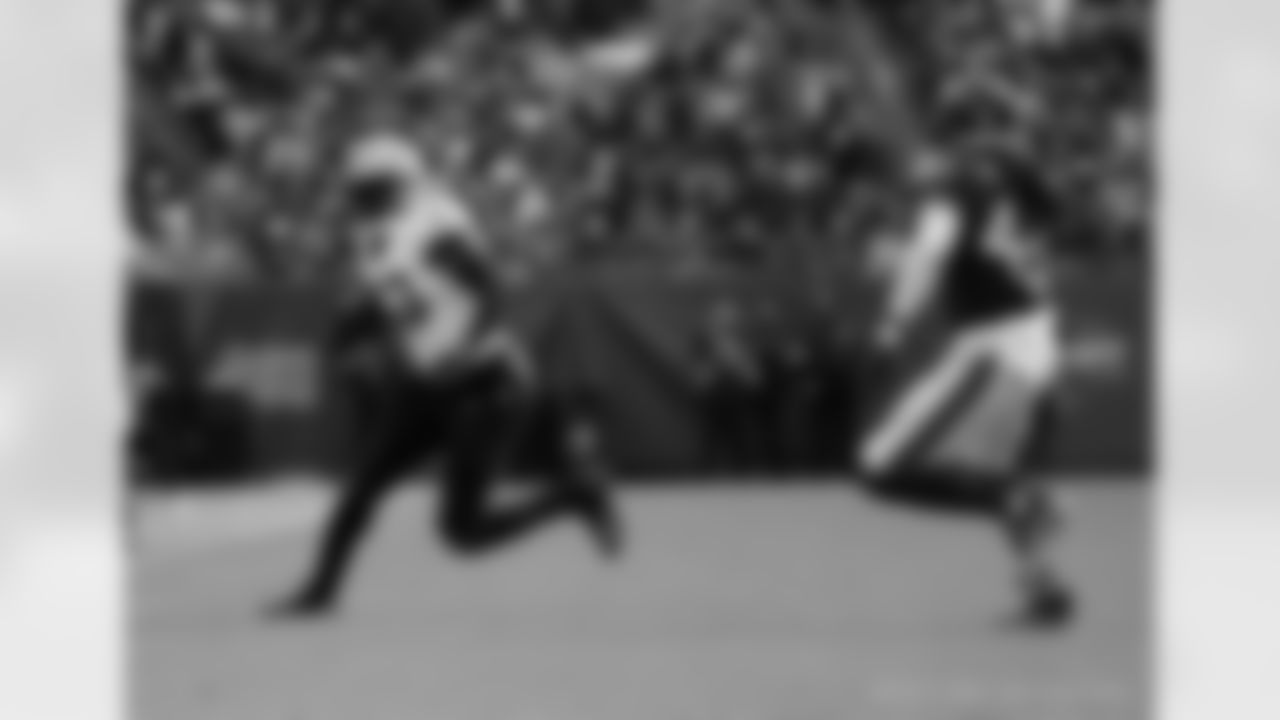 Check out the game action photos from the New Orleans Saints game against the Chicago Bears for Week 7 of the 2025 NFL season on Oct. 19, 2025 at Soldier Field.