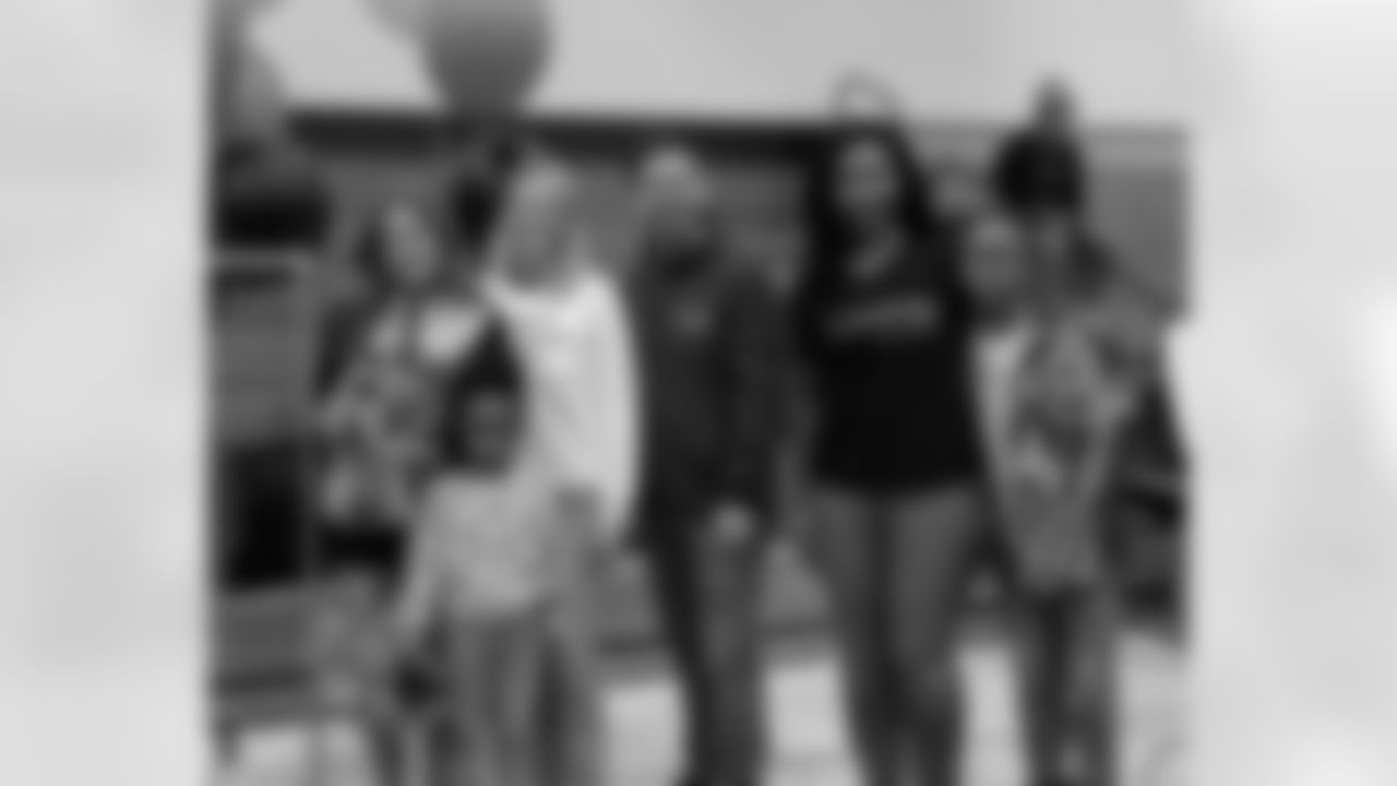 New Orleans Saints legend Devery Henderson joined LA Blue for a meal packing event for the local community, honoring the legacy of Martin Luther King Jr., on January 19, 2026.