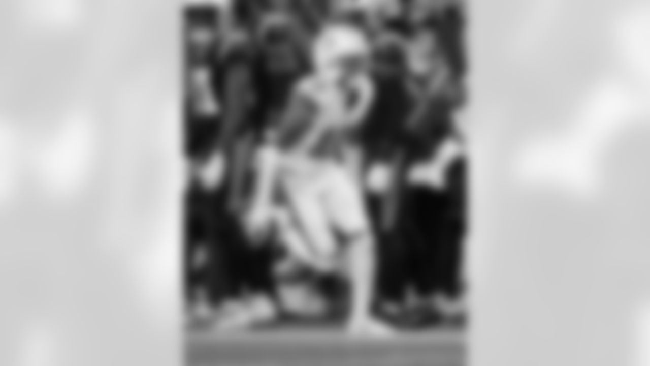 Check out the game action photos from the New Orleans Saints game against the Carolina Panthers for Week 10 of the 2025 NFL season on Nov. 9, 2025 at Bank of America Stadium.