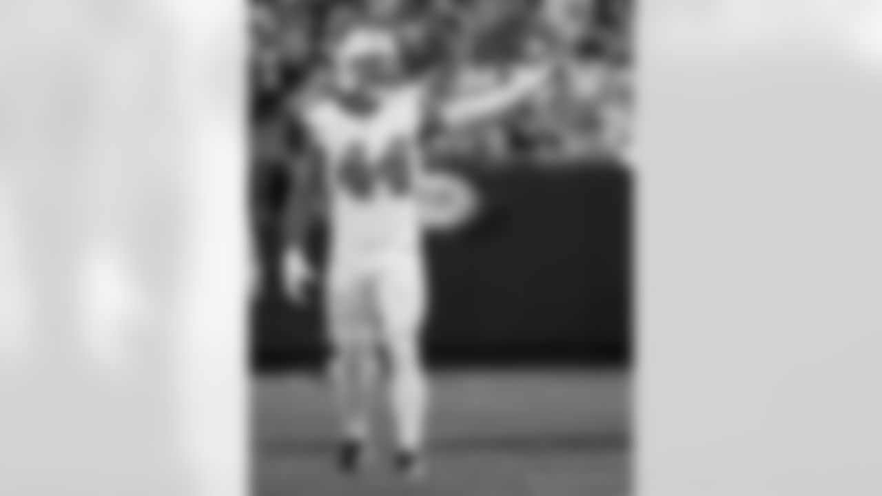 Check out the game action photos from the New Orleans Saints game against the Carolina Panthers for Week 10 of the 2025 NFL season on Nov. 9, 2025 at Bank of America Stadium.