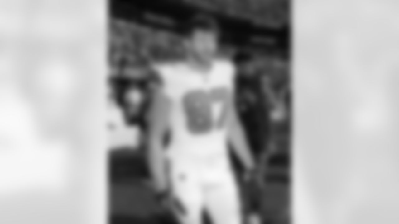 Check out the pregame photos from the New Orleans Saints game against the Carolina Panthers for Week 10 of the 2025 NFL season on Nov. 9, 2025 at Bank of America Stadium.